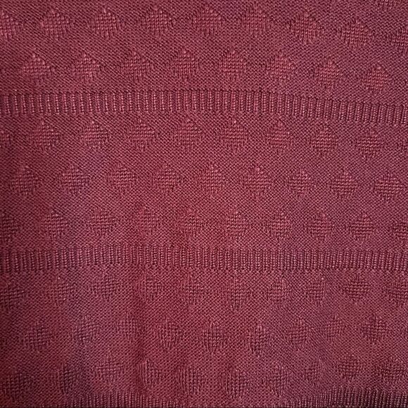 NWT! Gabby Skye v neck knitted maroon dress - Picture 8 of 12